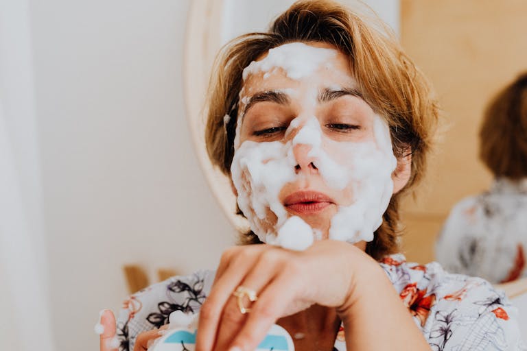Korean Double Cleansing Routine 오일 클렌저와 약산성 클렌저 사용법