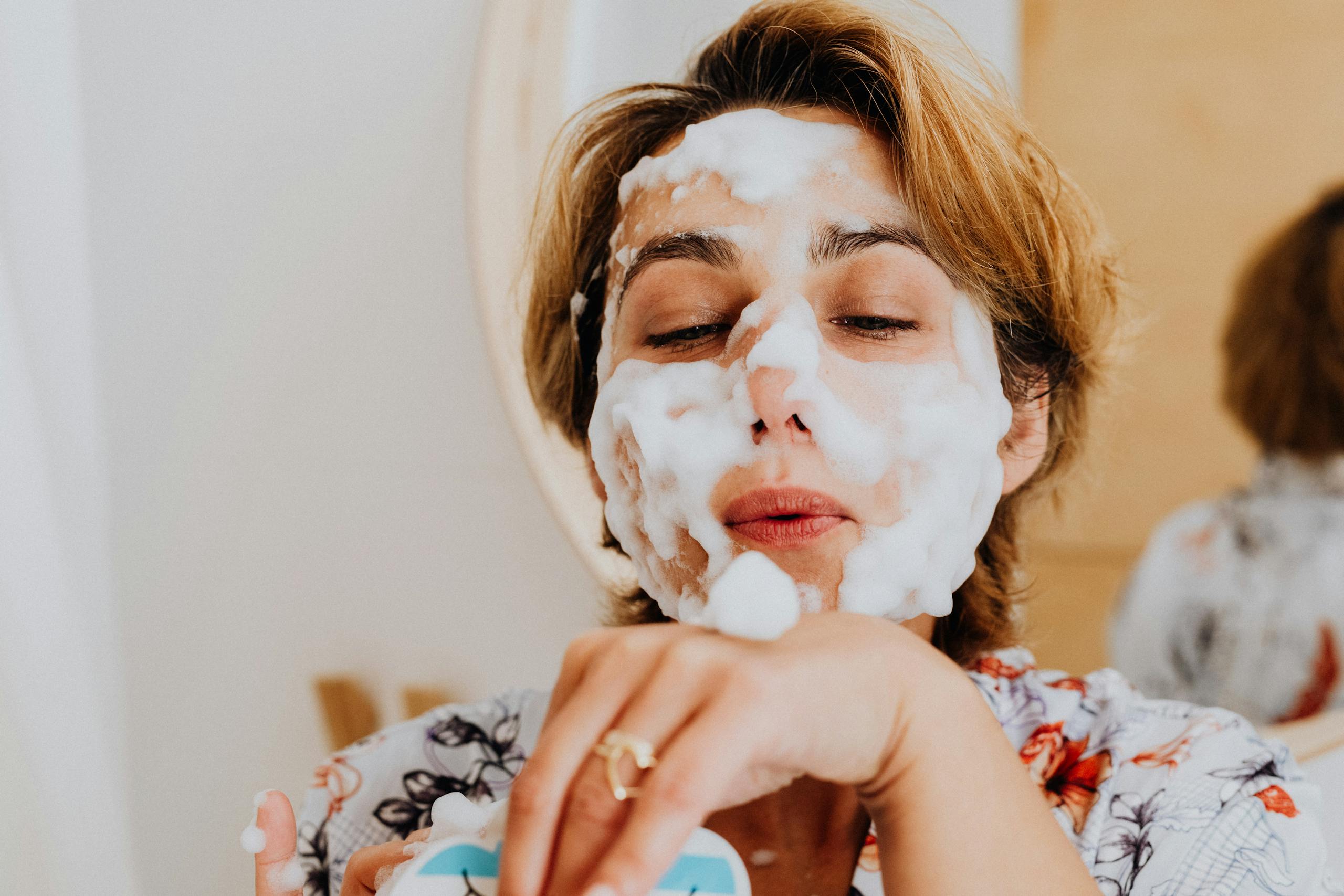Korean Double Cleansing Routine 오일 클렌저와 약산성 클렌저 사용법